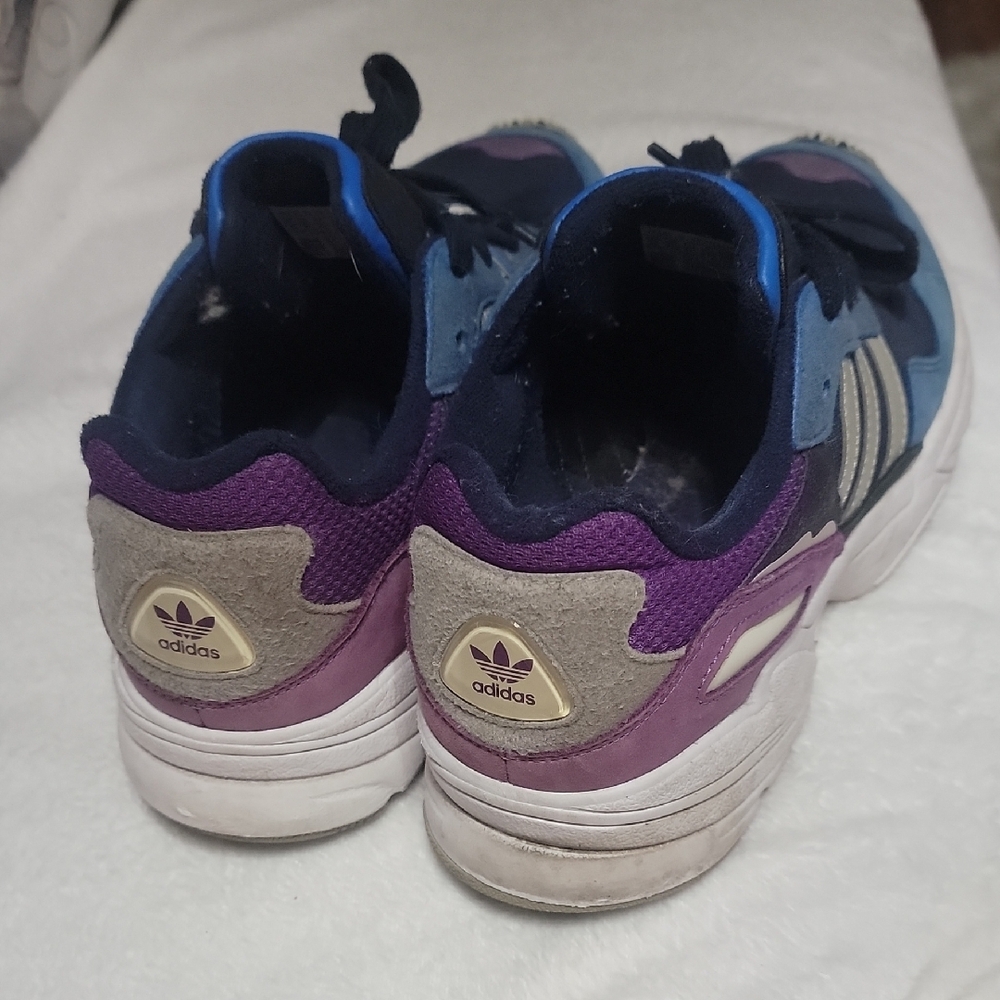 Adidas Size 8 Man  Navy and Violet Sneakers Unesex - Picture 3 of 14